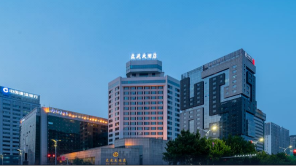 金馬首 | 濰坊鳶飛大酒店木門(mén)工程