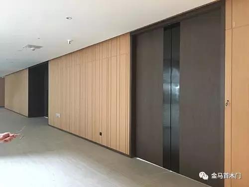 山東實(shí)木復(fù)合門生產(chǎn)廠家金馬首-會(huì)展中心驗(yàn)收現(xiàn)場